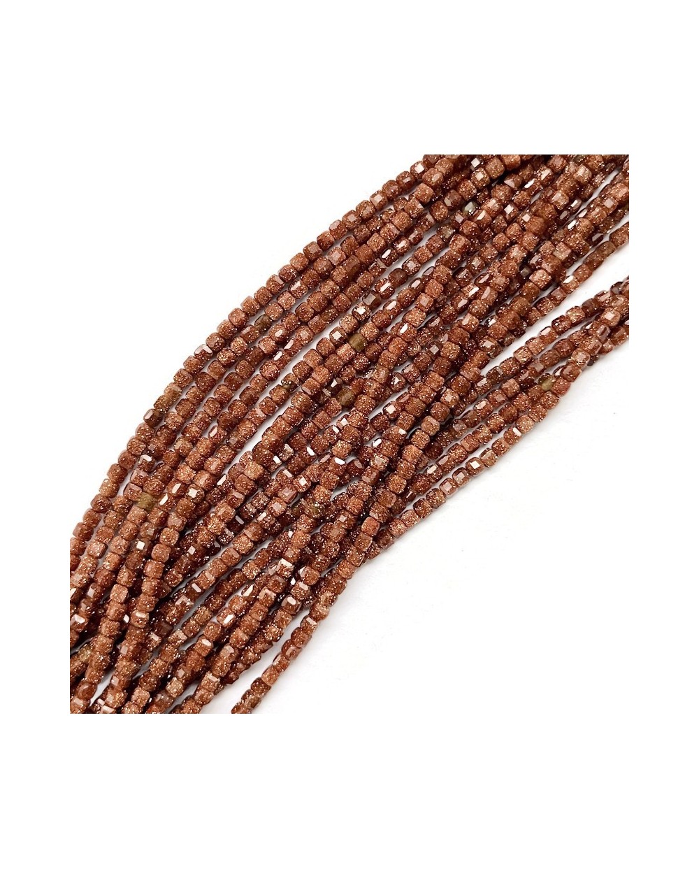 Piasek pustyni kostka fasetowane ok 2~2.5x2~2.5x2~2.5mm sznurek
