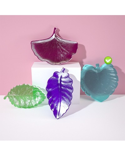Forma silikonowa do odlewów z żywicy i gipsu 15,7x15,3x2,3cm liść