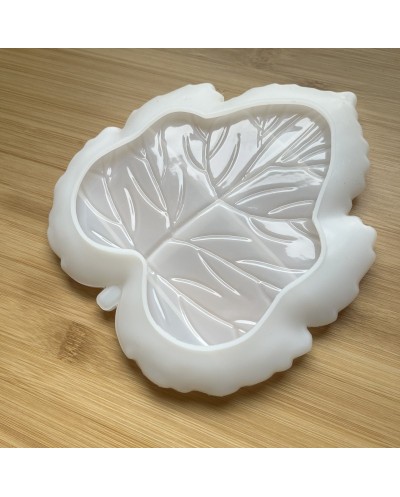 Forma silikonowa do odlewów z żywicy i gipsu 19,2x17,3x2,3cm Liść