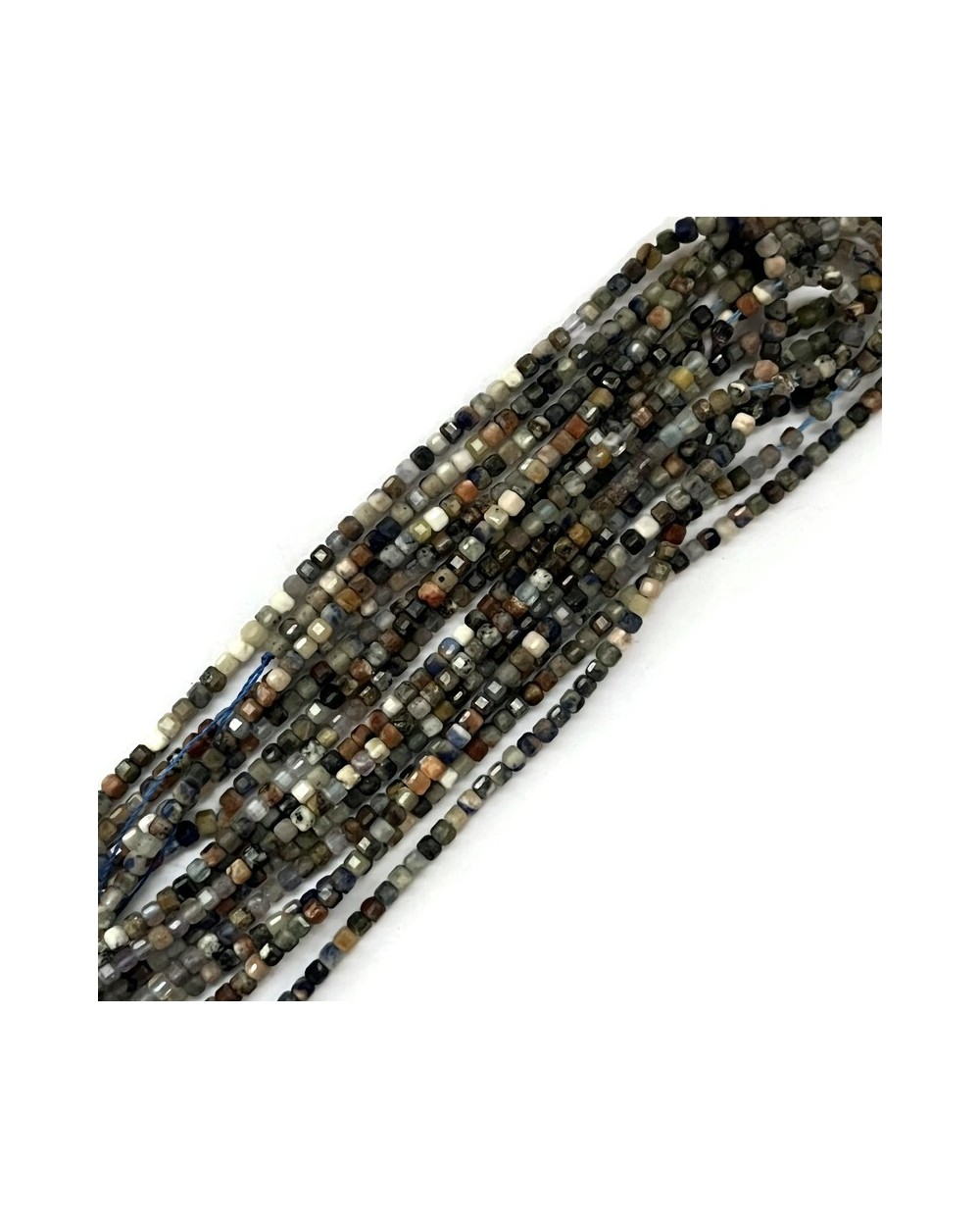 Sodalit kostka fasetowana ok 2,5mm  sznurek