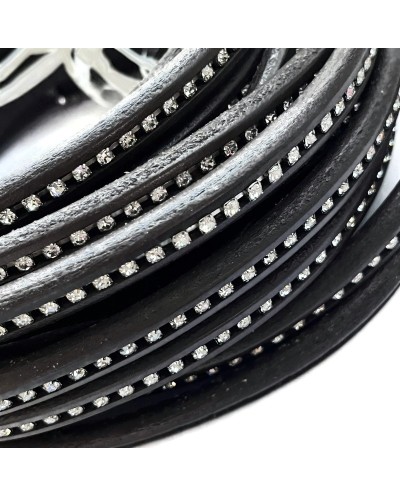 Rzemień z kryształkami 10x6mm- 1 metr