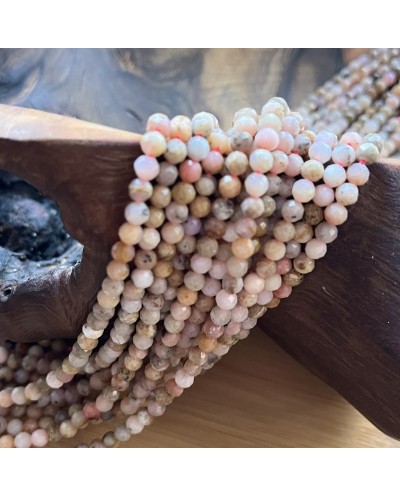 Opal różowy peruwiański kulka fasetowana ok 4mm sznurek