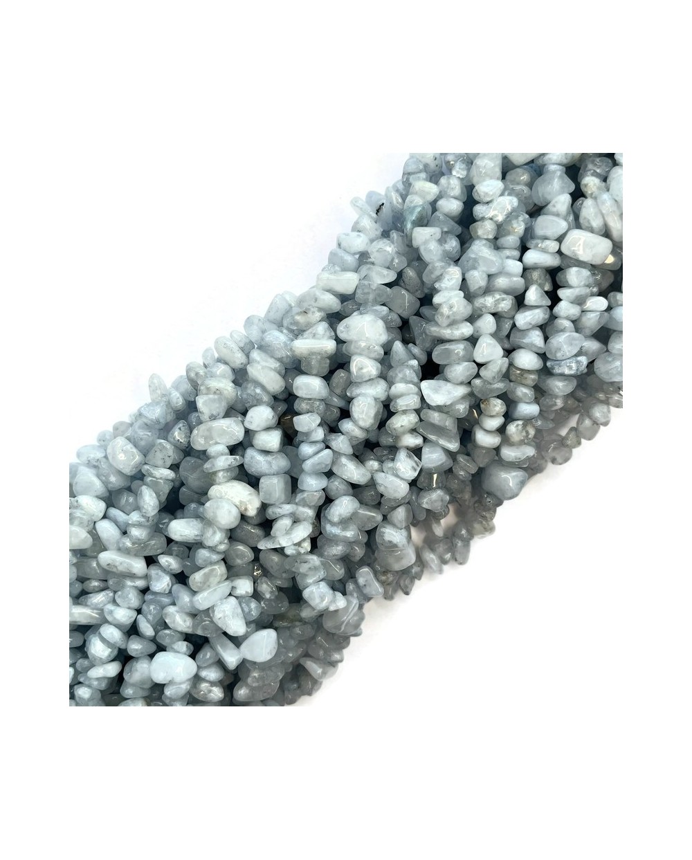 Akwamaryn sieczka 3~16x3~8mm sznurek ok 80 cm