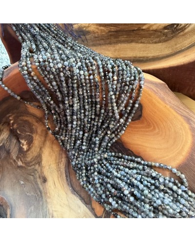 Kyanit kamień naturalny – piękno, równowaga i energia w biżuterii handmade | Kyanit kulka fasetowana 3mm