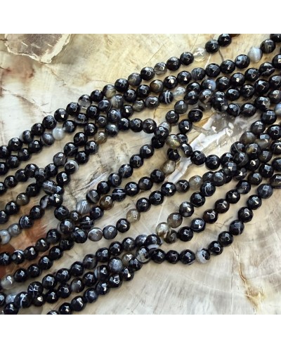 Agat kulka fasetowana ok 6mm sznurek mix czarny