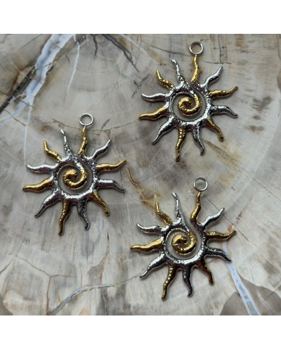 Zawieszka księżyc 33x29x1,5 mm ze stali nierdzewnej w kolorze złotym – elegancki półksiężyc do biżuterii handmade | Elemenciki.p