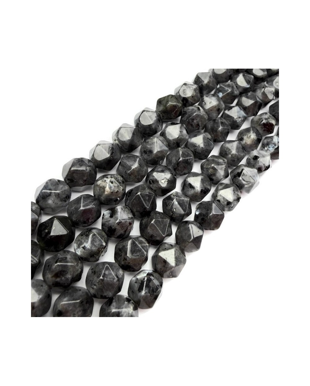 Jaspis bryłka fasetowana 7~8x6~7.5x6~7.5mm sznurek szlif gwiezdny star cut