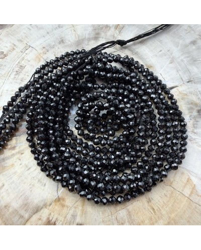 Spinel kulka fasetowana 3-3,5mm czarny sznurek