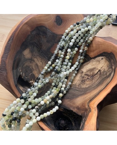 Kamień naturalny Jadeit kulka gładka ok 6mm zielony sznur