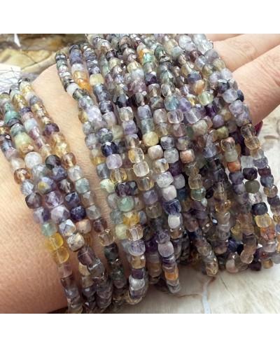 Kamień naturalny Fluoryt  kostka fasetowana ok 4.5x4.5x4.5mm sznurek mix