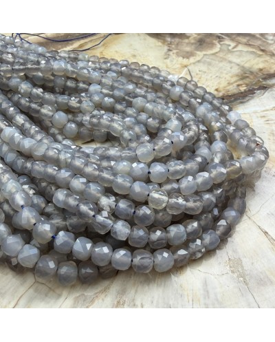 Kamień naturalny Agat kostka fasetowana ok 5~6x5~6x5~6mm sznurek mix