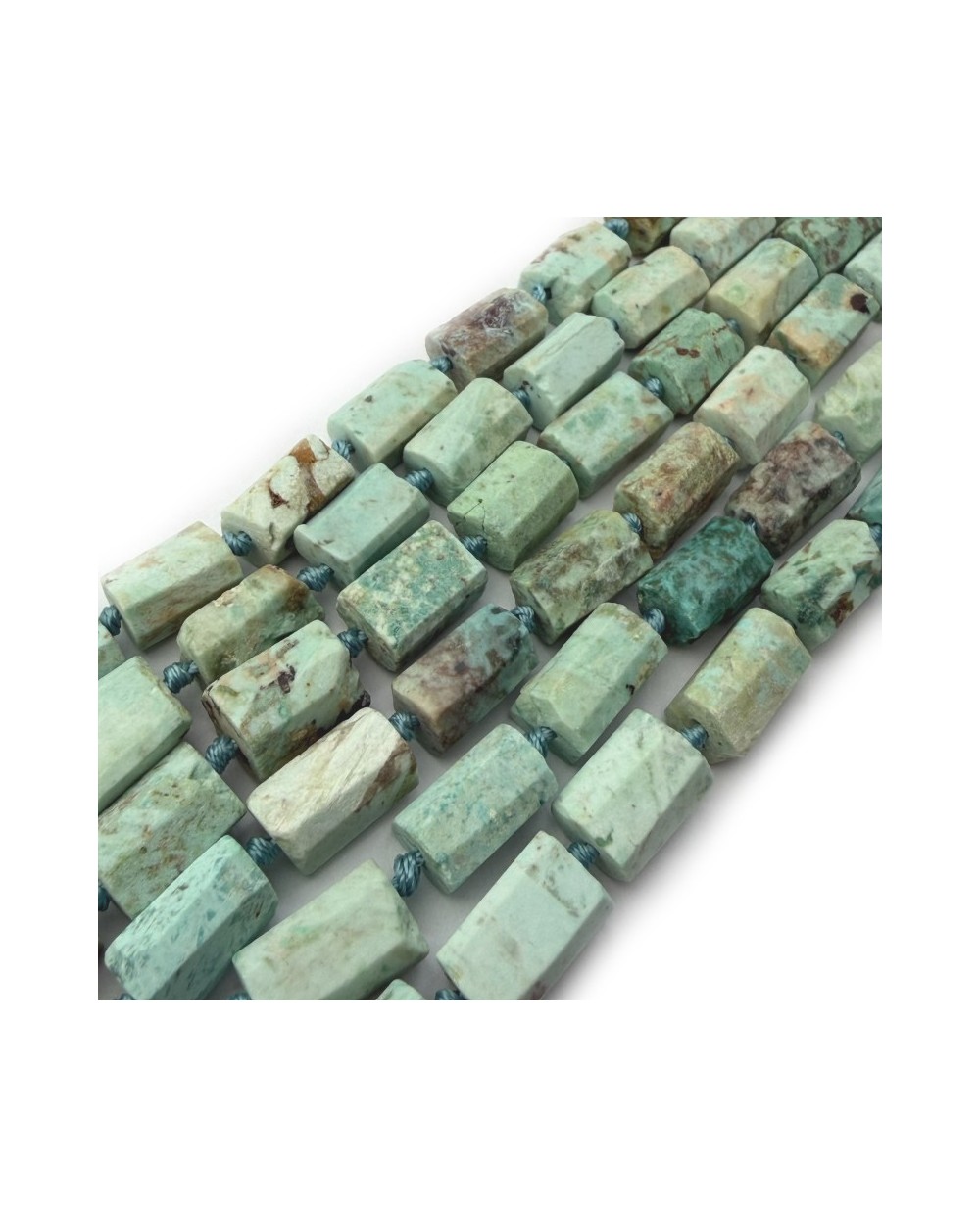 Kamień naturalny Turkus walec surowy ok 13x8mm sznurek