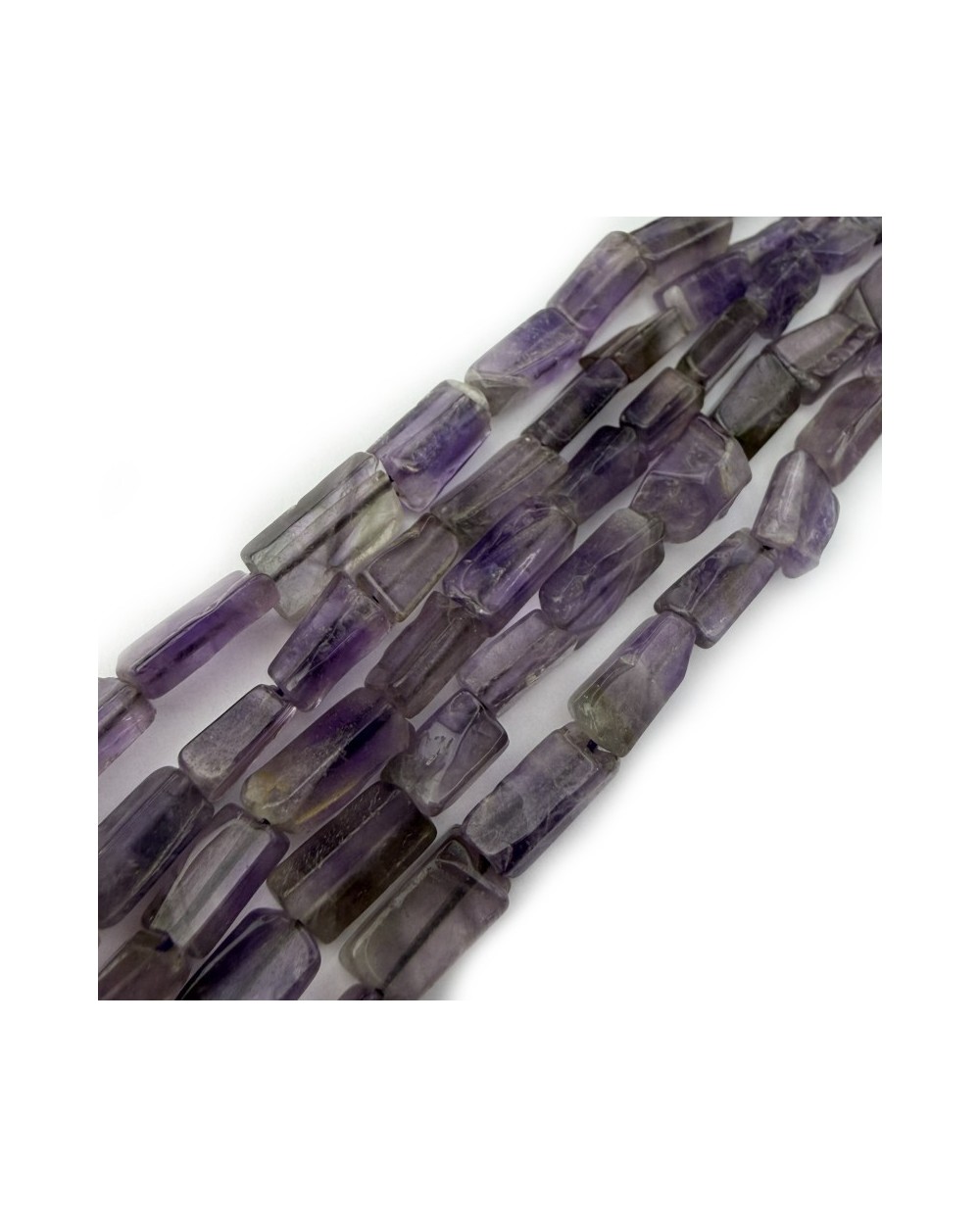 Kamień naturalny Ametyst słupki nieregularne ok 7x4mm sznurek