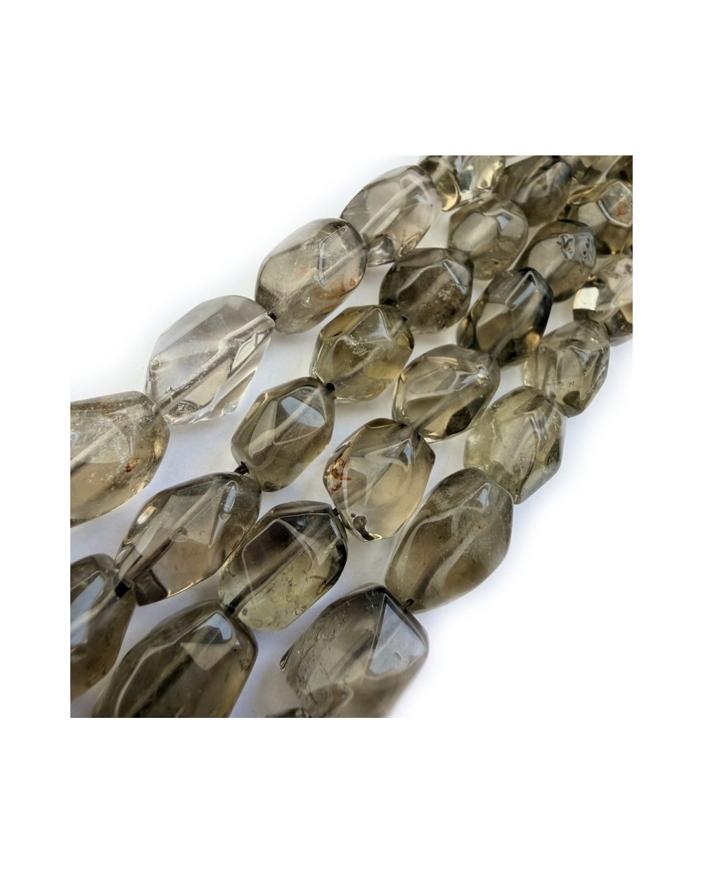 Kamień naturalny Kwarc dymny bryłka nieregularna ok 15x11mm sznurek