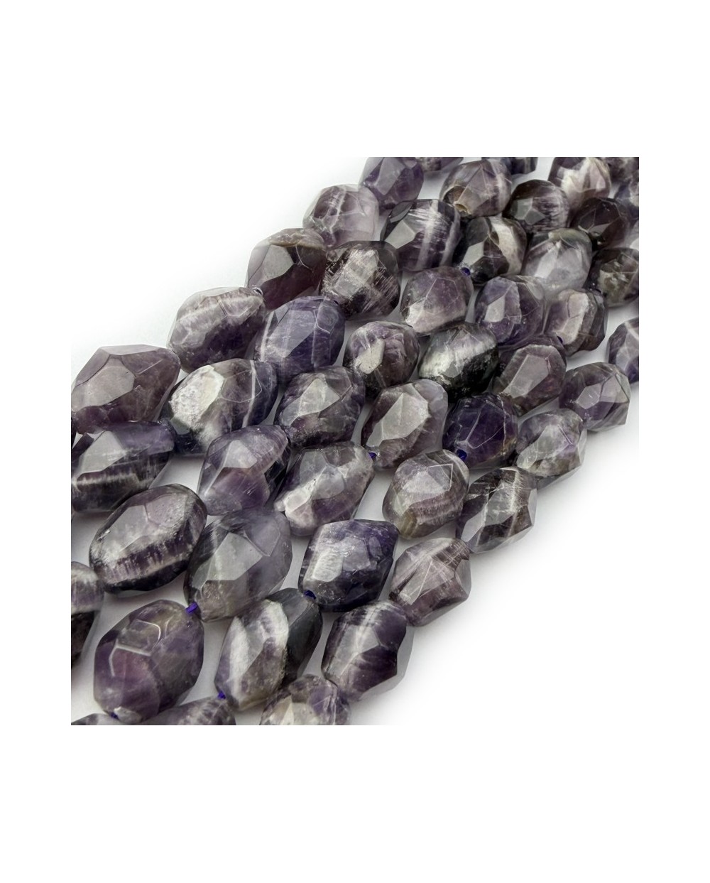 Kamień naturalny Ametyst bryłka nieregularna ok 12x8mm sznurek