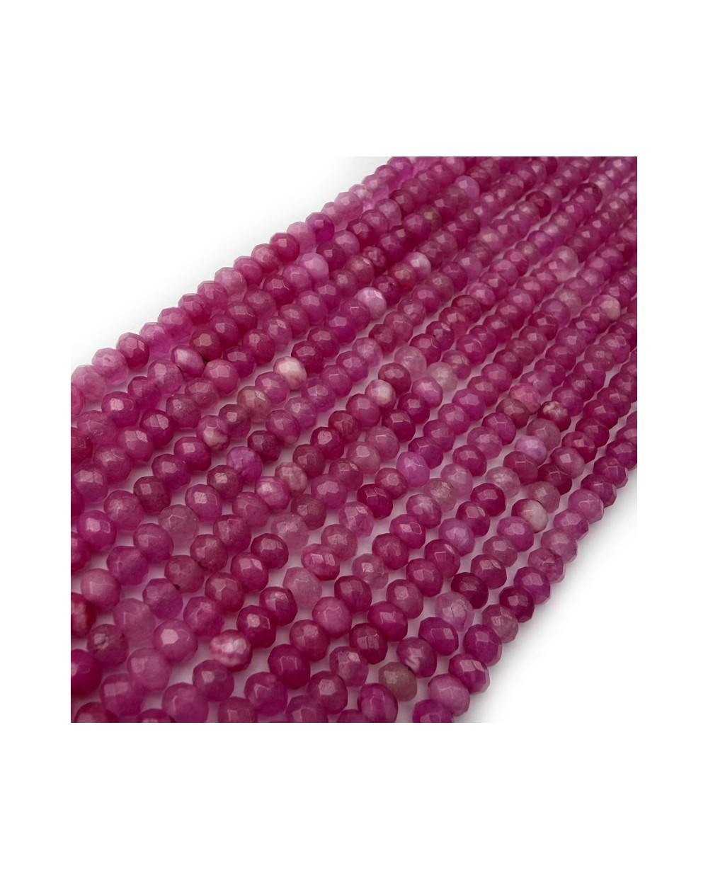 Jadeit oponka 4x3mm sznurek różowy