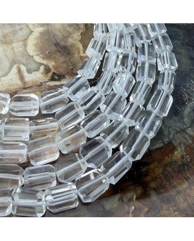 Kamień naturalny kryształ górski bryłka szlifowana ok 9x6mm sznurek