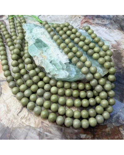 Kamień Naturalny Agat Alashan w kolorze matcha kulka gładka ok 8mm sznurek