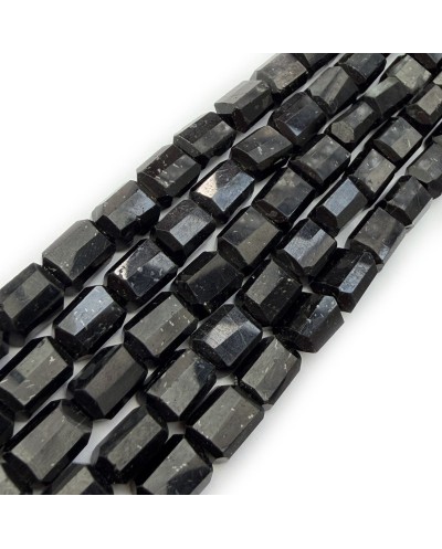 Kamień naturalny Czarny Turmalin bryłka szlifowana ok 9x6mm sznurek
