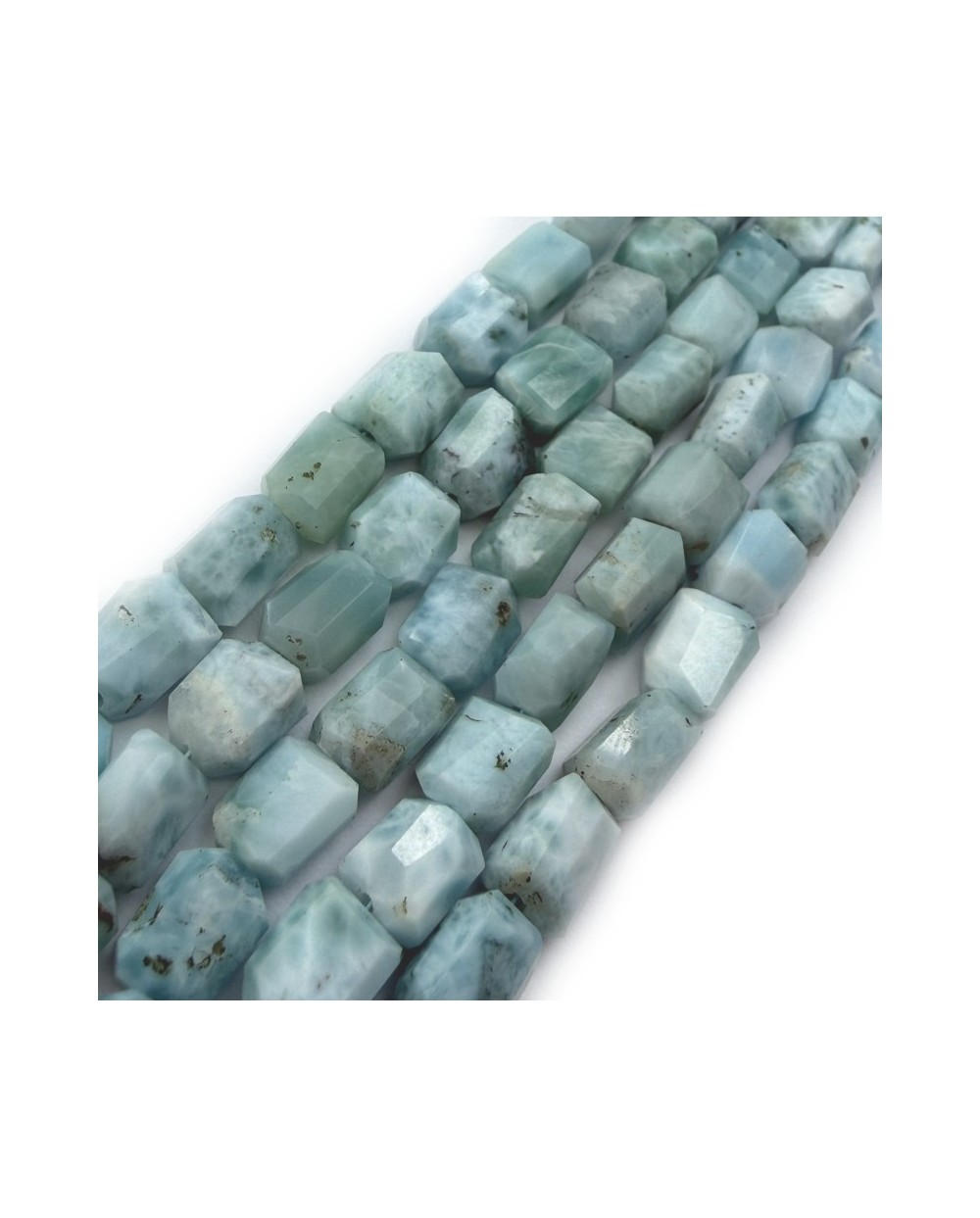 Kamień naturalny Larimar bryłka szlifowana ok 9x6mm sznurek