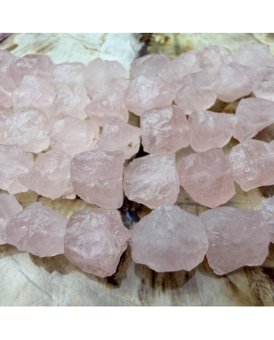 Kamień naturalny Kwarc Różowy bryłka surowa ok 10-11mm sznurek