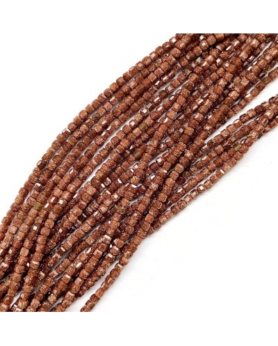 Piasek pustyni kostka fasetowane ok 2~2.5x2~2.5x2~2.5mm sznurek
