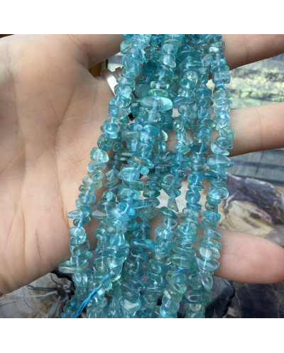 Apatyt blue sieczka 3~11x4~10mm sznurek ok 40 cm