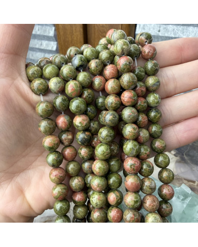 Kamień naturalny Unakit kulka gładka ok 8mm sznurek