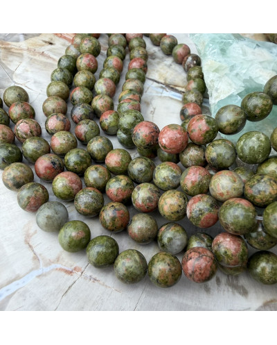 Kamień naturalny Unakit kulka gładka ok 10mm sznurek