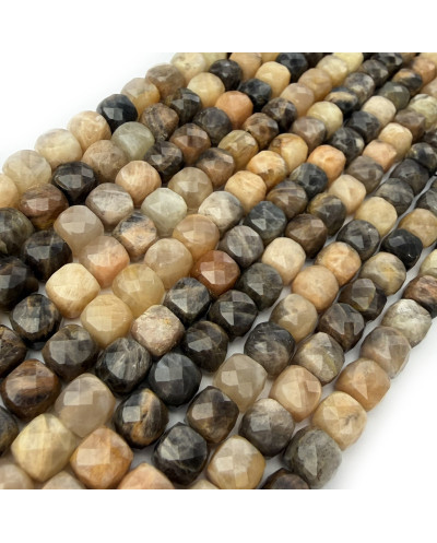Kamień naturalny Czarny Kamień Słoneczny kostka fasetowana ok 7-8mm sznurek mix