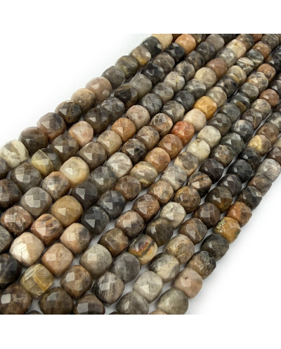 Kamień naturalny Czarny Kamień Słoneczny kostka fasetowana ok 5-6mm sznurek mix