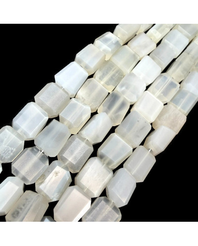 Kamień naturalny Kamień księżycowy biały bryłka szlifowana ok 9x6mm sznurek