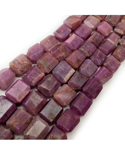 Kamień naturalny Rubin bryłka szlifowana ok 9x6mm sznurek