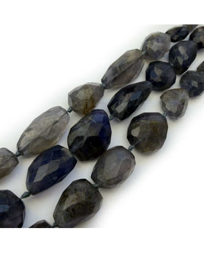 Kamień naturalny Lolit bryłka szlifowana ok 10-13x6-8mm sznurek