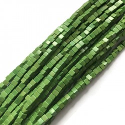 Turkus kostka 4x4mm zielony sznurek