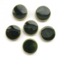 Kaboszon ceramiczny gładki, koło 17mm, ciemny zielony