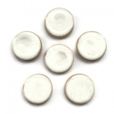 Kaboszon ceramiczny gładki, koło 17mm, biały